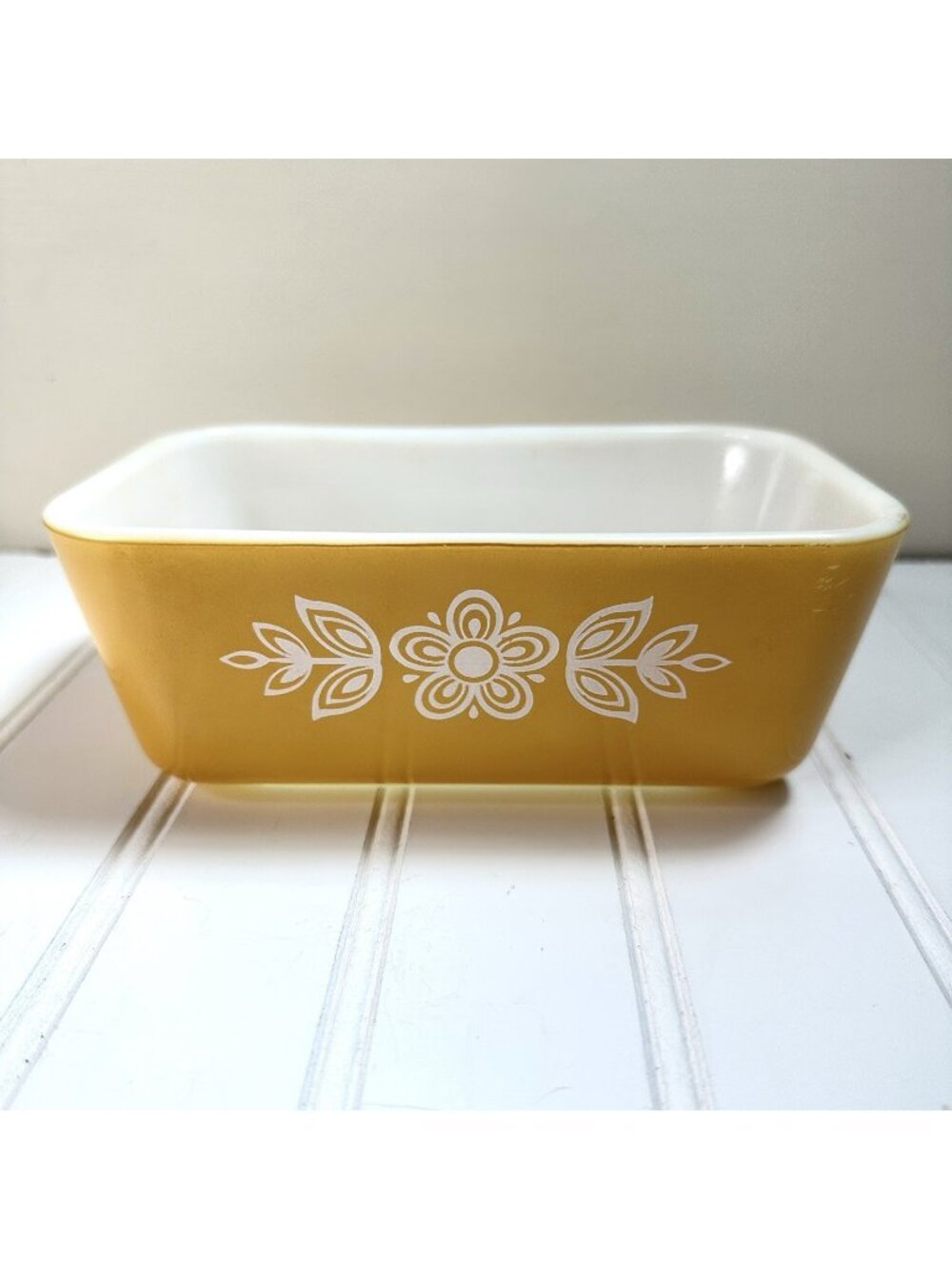 Vintage Pyrex Butterfly Gold 0502 1.5 pt. Refrigerator Dish Pan No Lid 6.75"